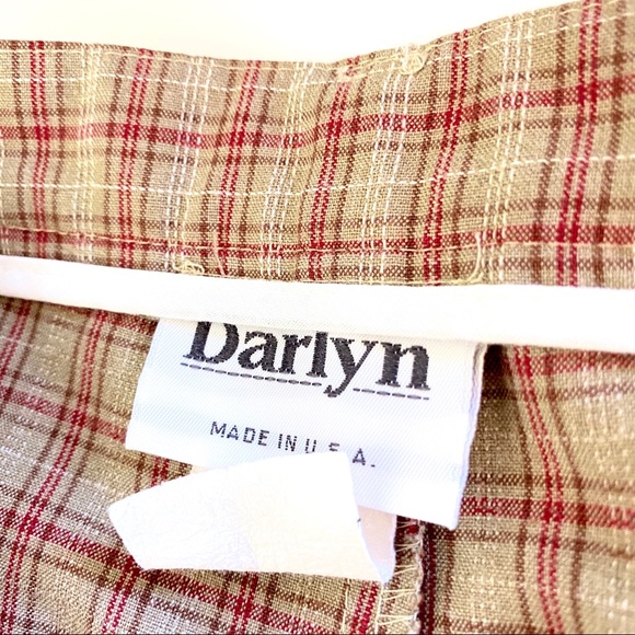 Darlyn Plaid Shorts, Walking Shorts, High Waist, Pockets & Belt Loops - Picture 4 of 5